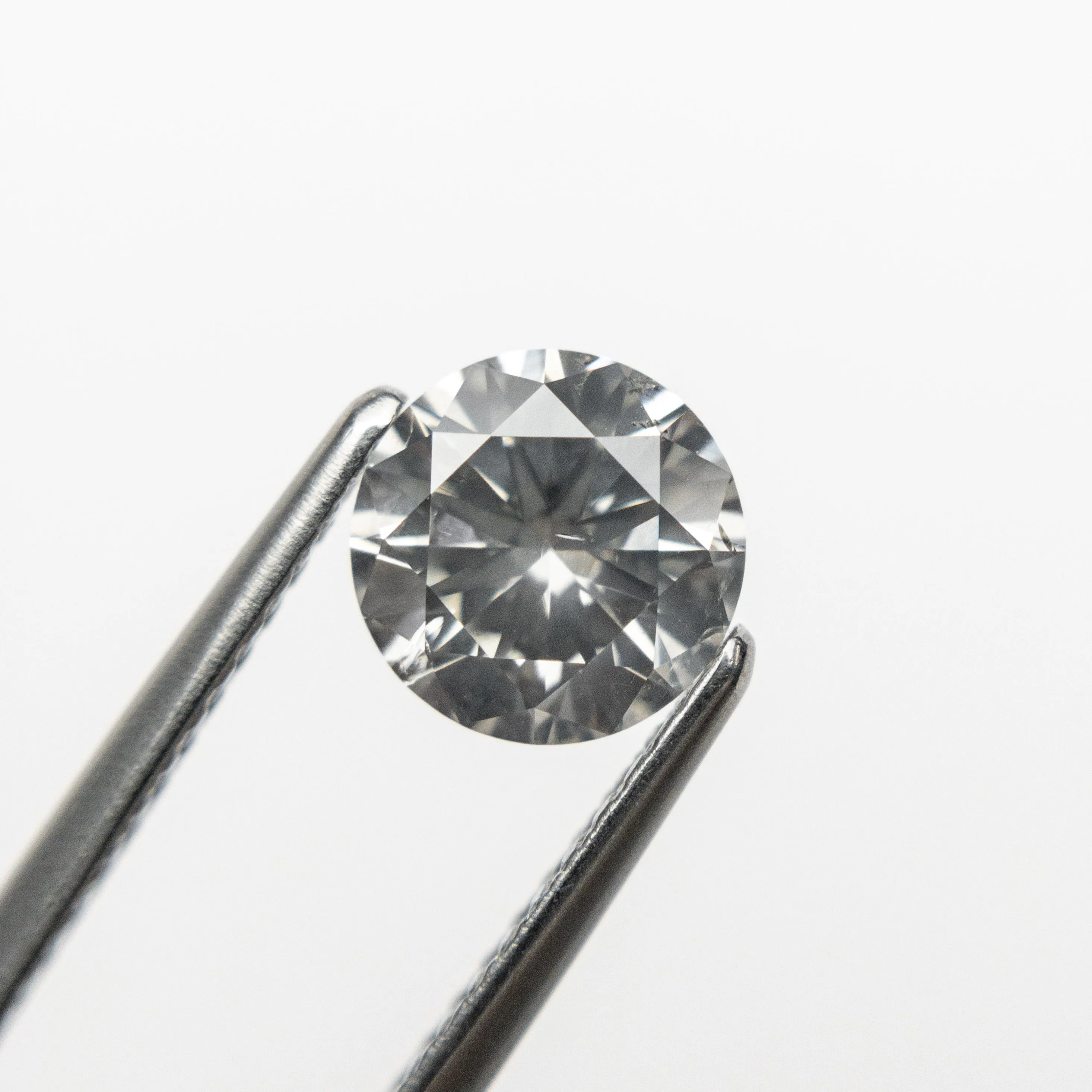 1.01ct 6.45x6.43x3.85mm Fancy Grey Round Brilliant 18989-01