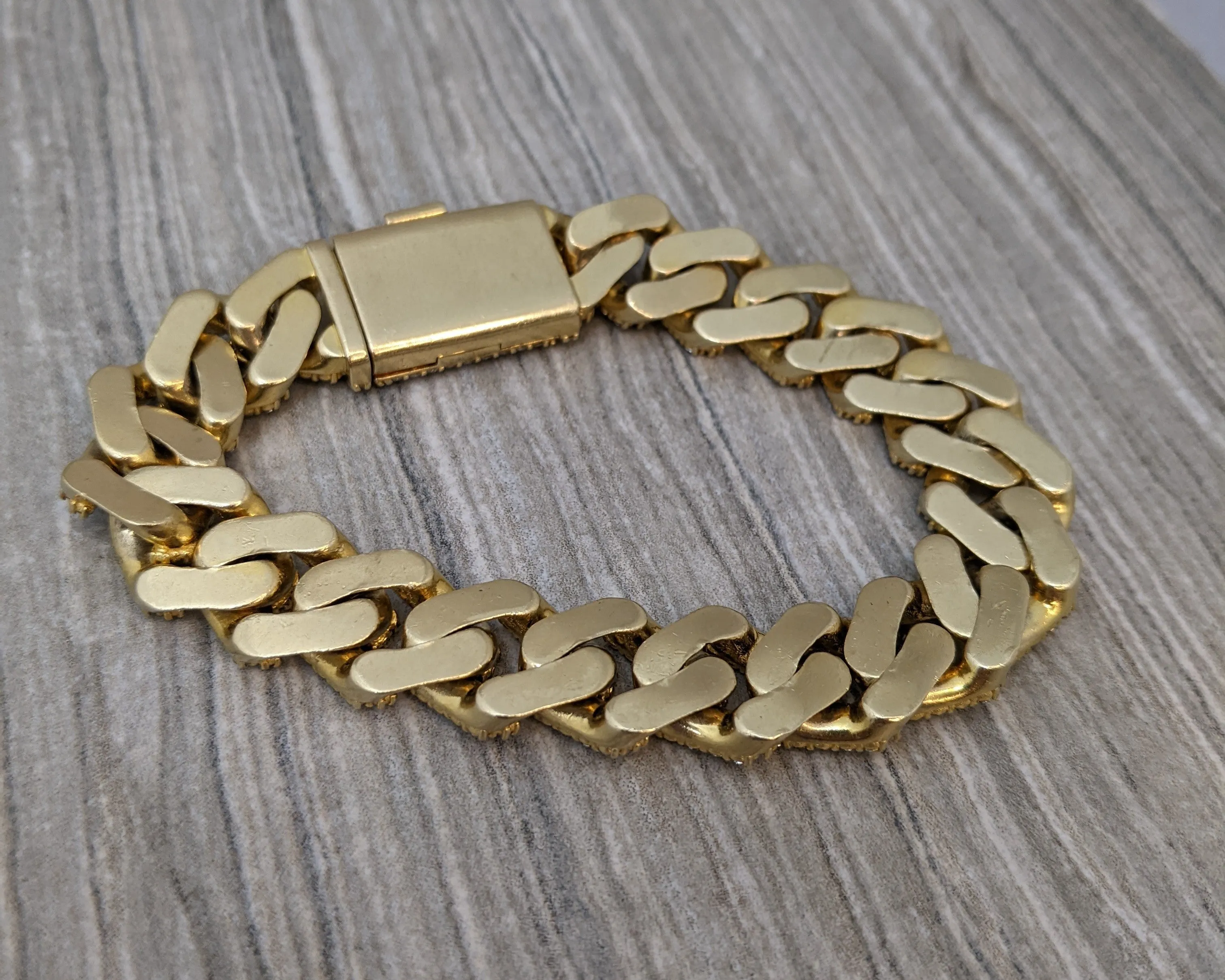 14k Yellow Gold 11ctw Diamond Cuban Link Bracelet