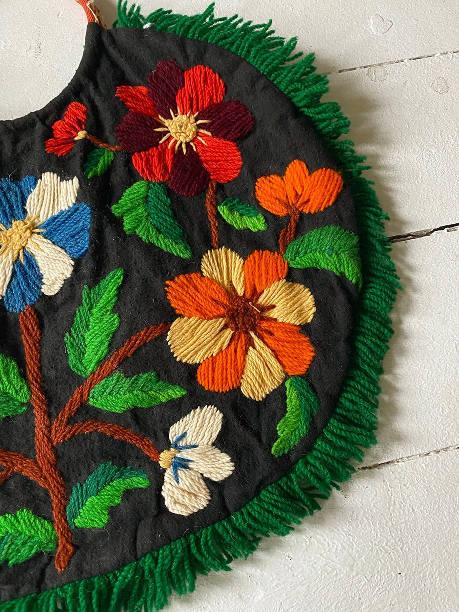 1970's Embroidered Floral Handbag