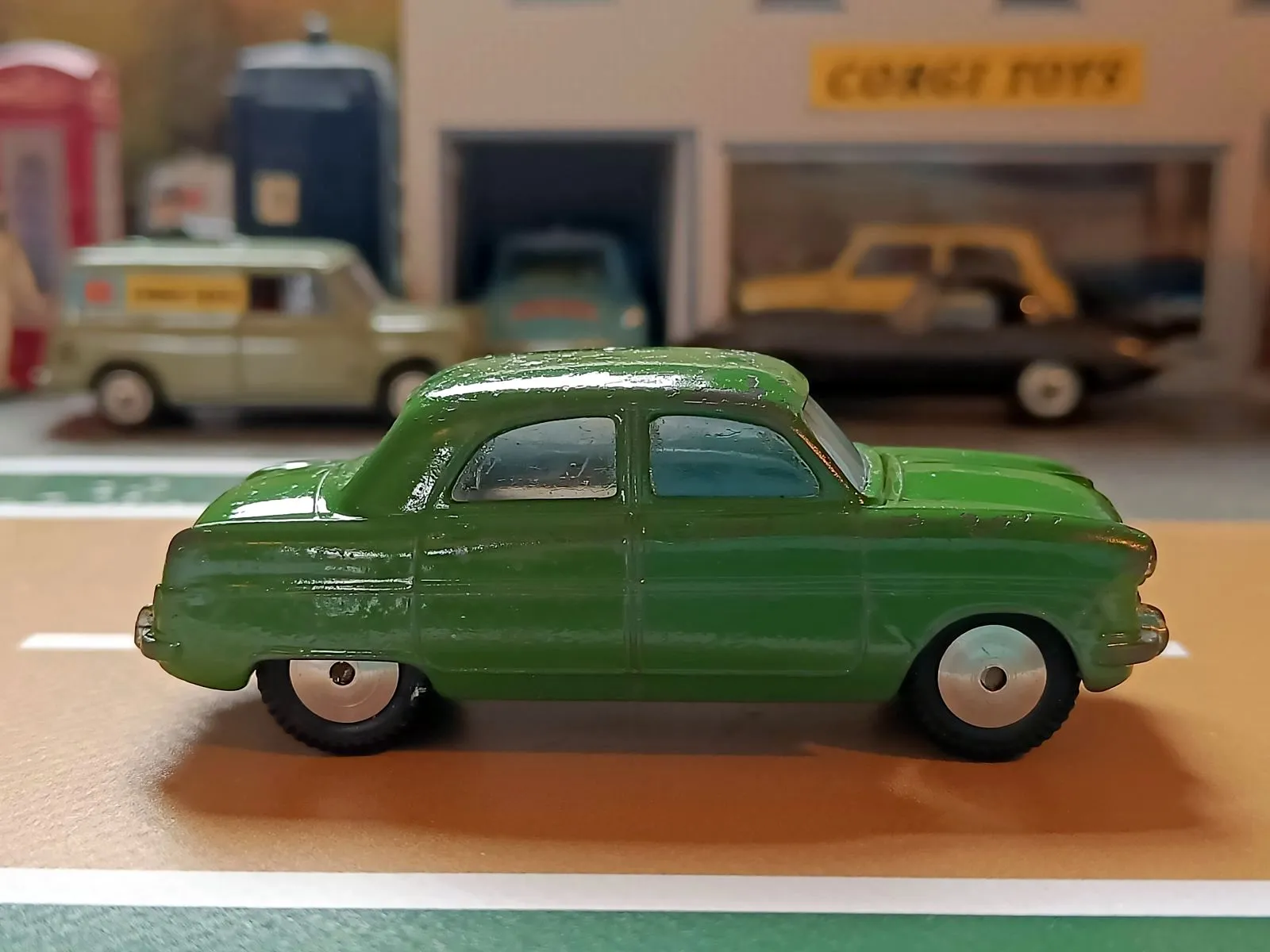 200M Ford Consul in green