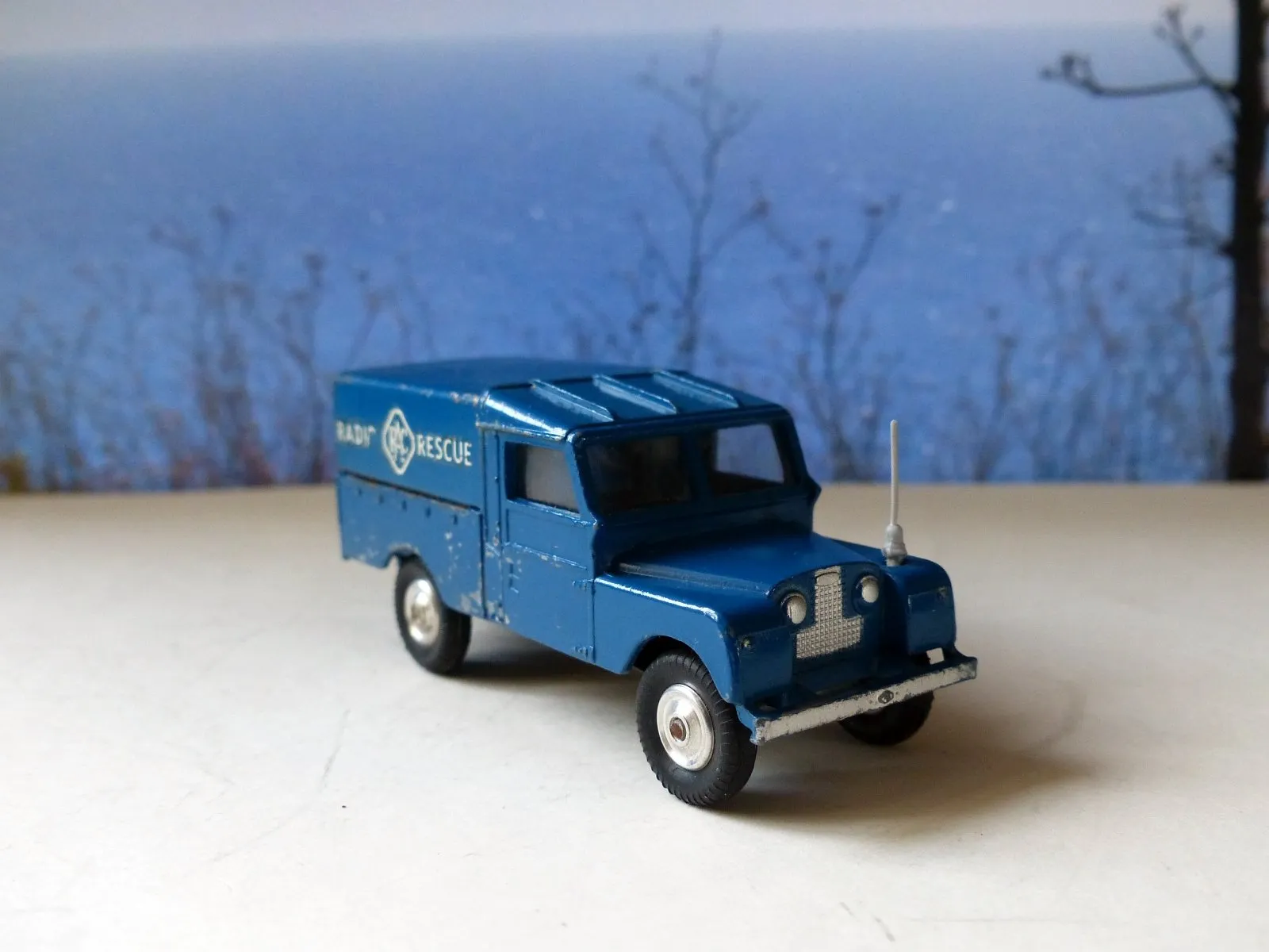 416 RAC Land Rover with original box