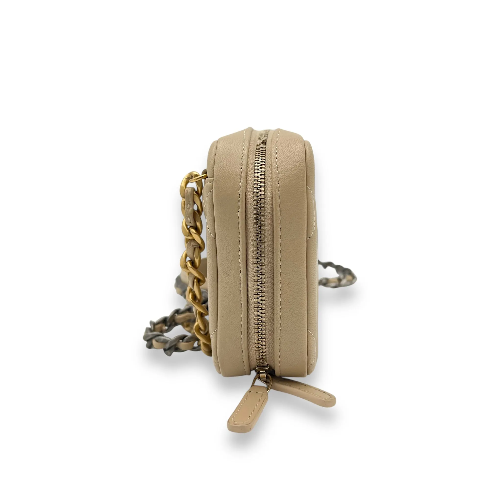 C19 Beige Clutch With Chain Camera Bag in Lambskin, Mixed hardware