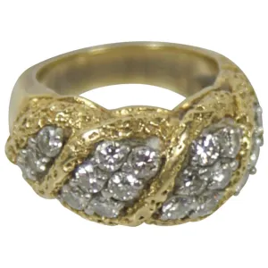 DIAMOND Cut and 18 Karat Textured Gold Ring Size 5