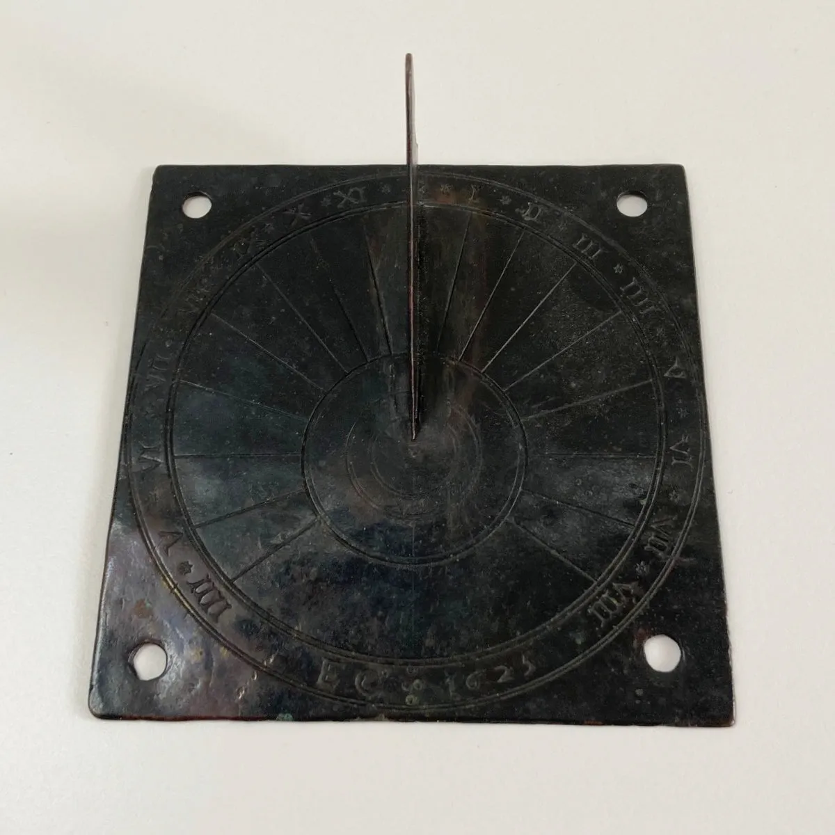 Early Seventeenth Century Charles I Period Horizontal Sun Dial - 1625