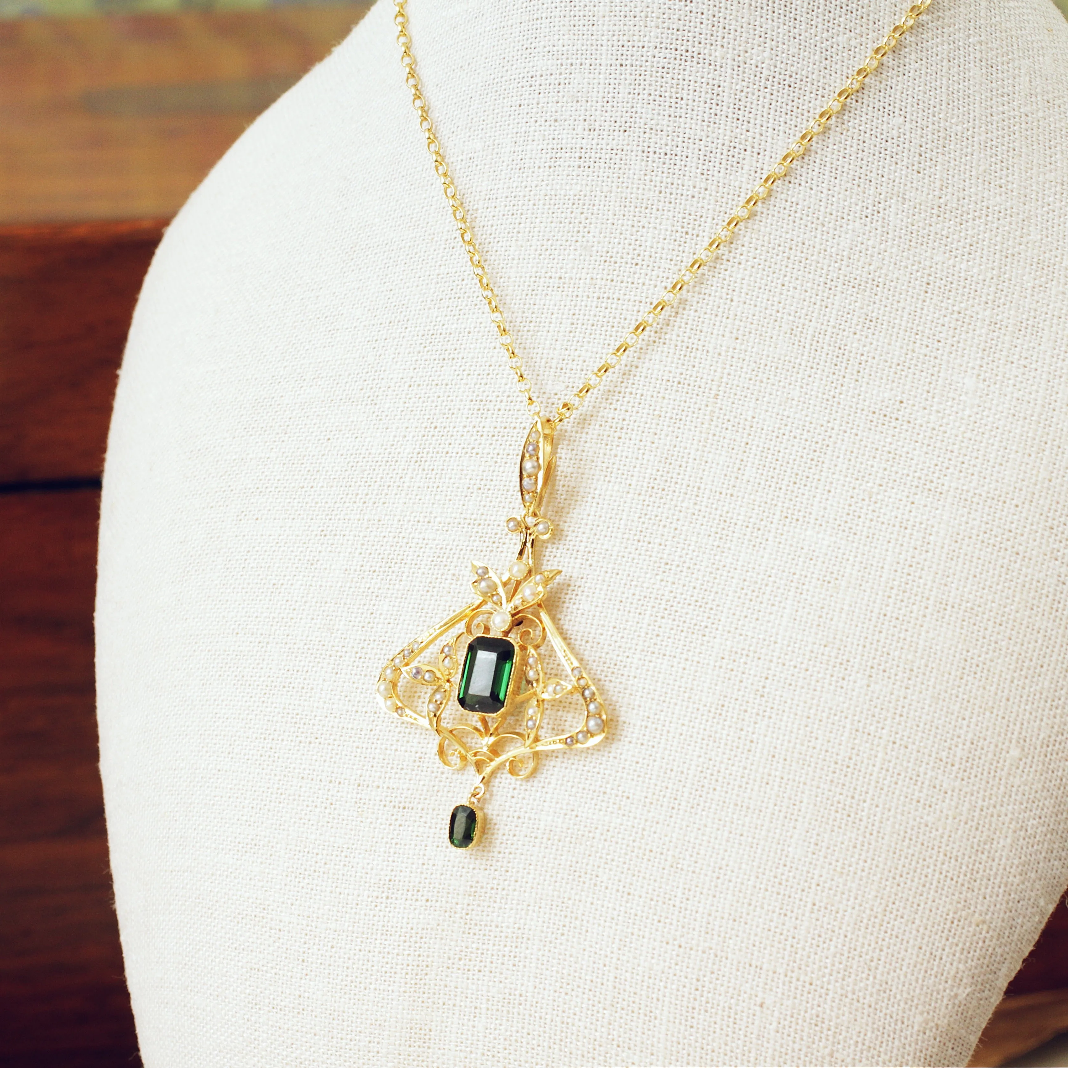 Edwardian Art Nouveau 15ct Gold Tourmaline Pendant