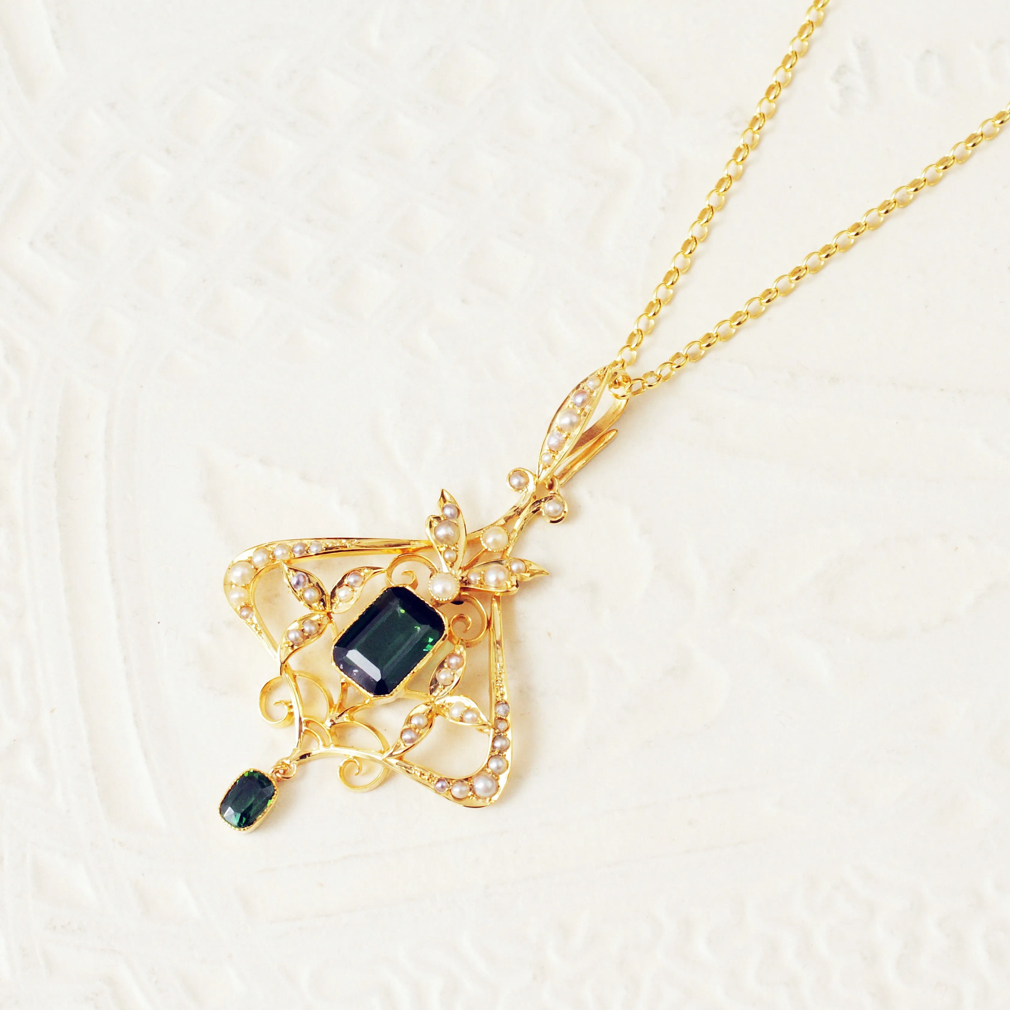 Edwardian Art Nouveau 15ct Gold Tourmaline Pendant