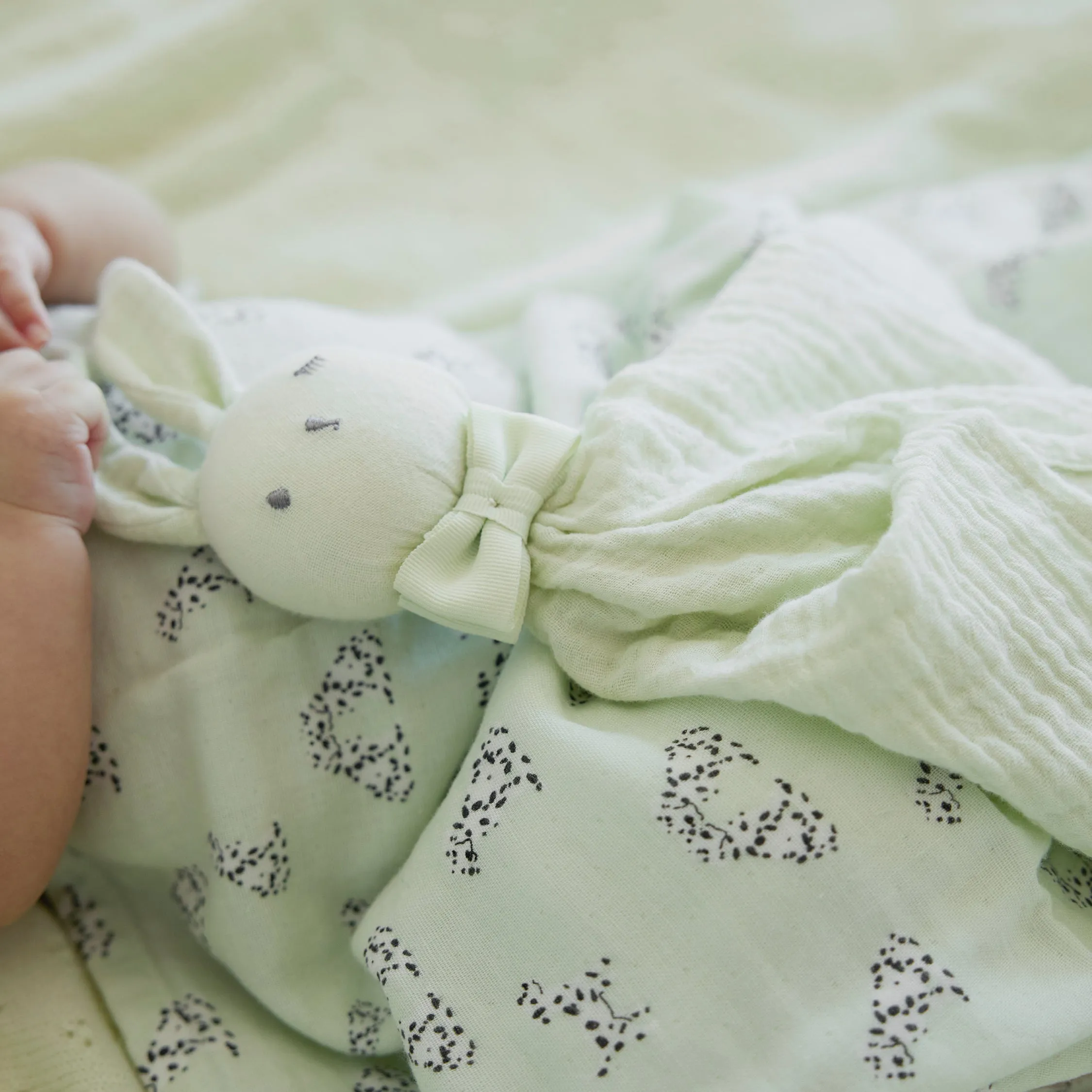 Elodie Details Cuddle cloth Blinkie | Lucky