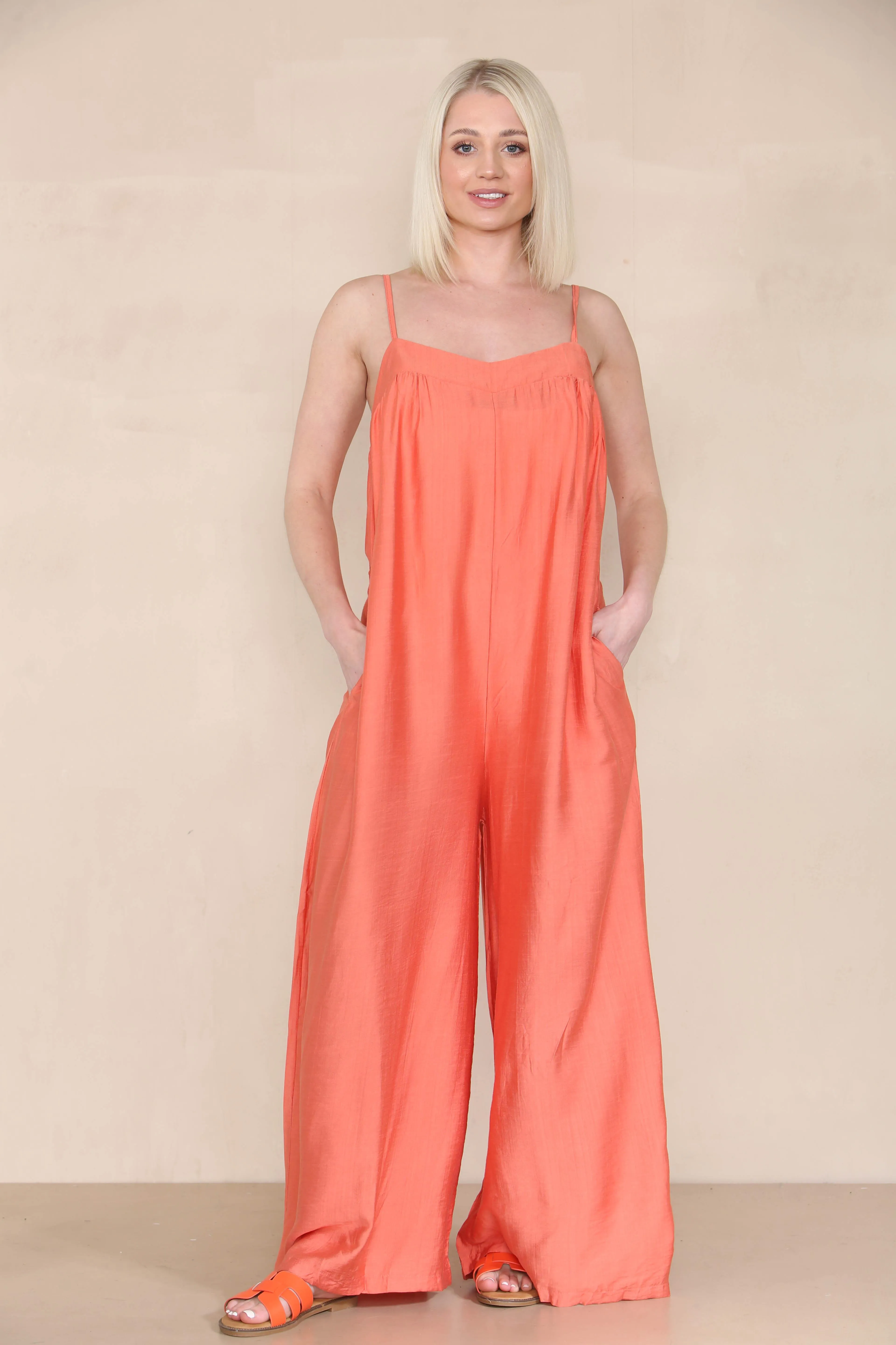 Women's Trendy Solid Color Spaghetti Strap Ruched Wide Leg Jumpsuit